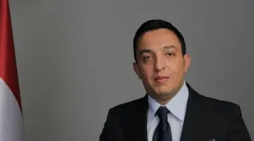 مصطفى أبو زهرة يرد على الجدل: لا أهتم بالشائعات.. وكل شيء عند ربنا.. خاص